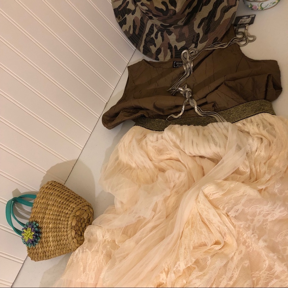 Lace Skirt With Tulle